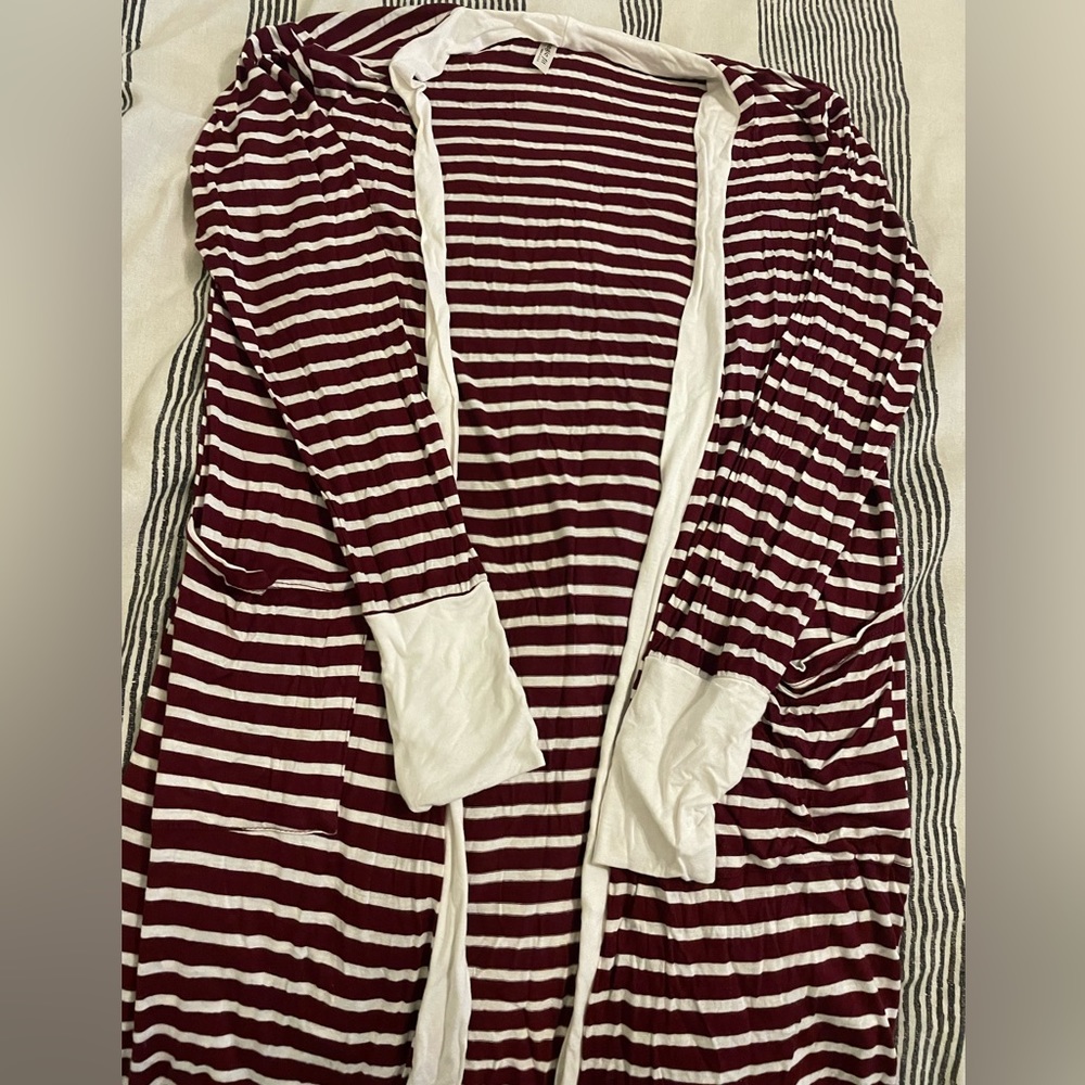 Magic Fit size medium maroon striped cardigan